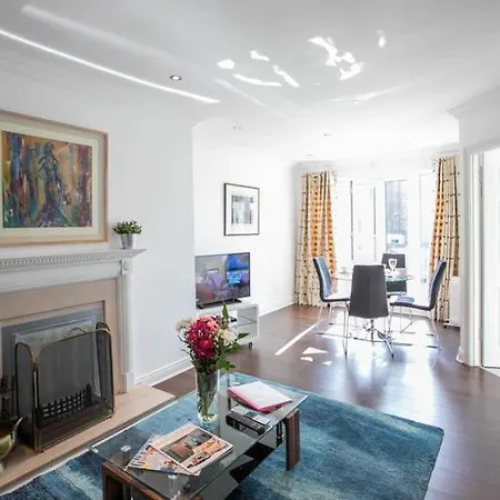 Grand Canal District 公寓