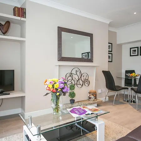 Grand Canal District *