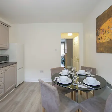 Grand Canal District 公寓