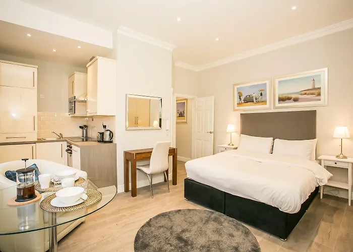 Grand Canal District *